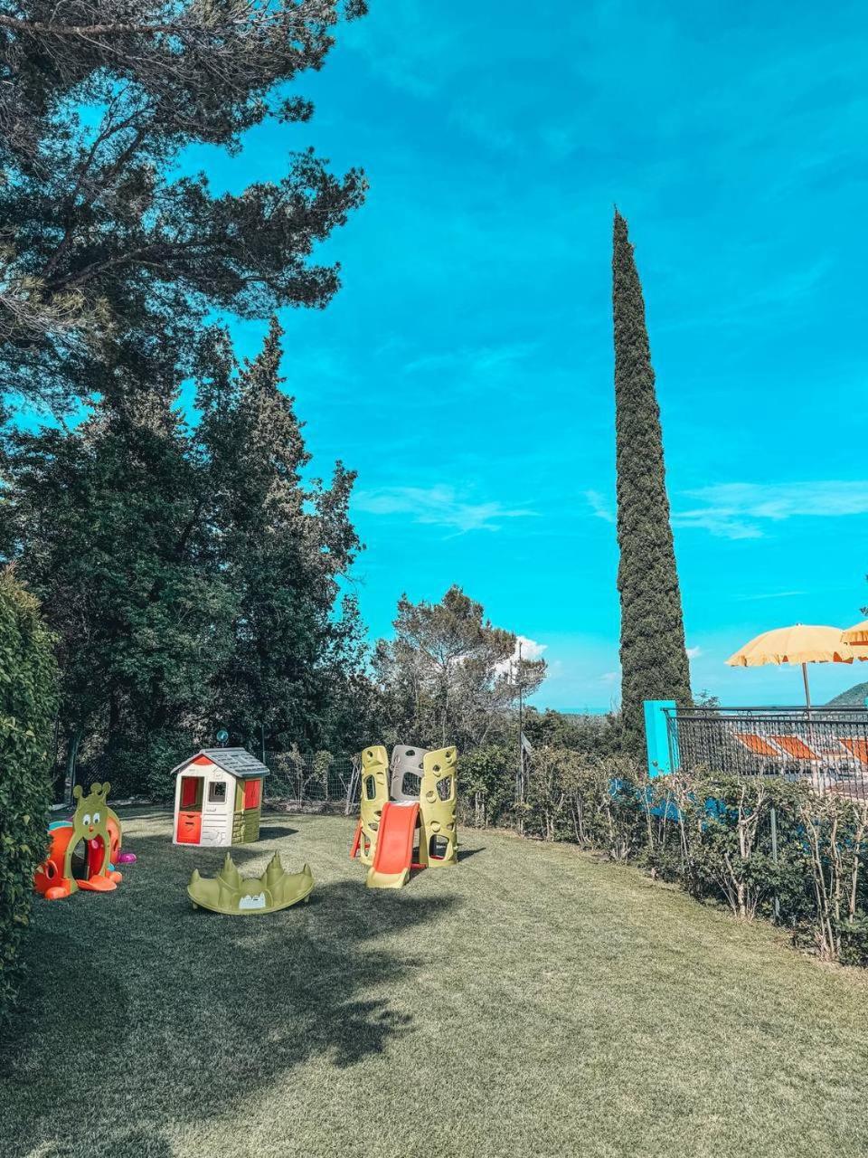 Camping C'Era Una Volta Hotel Villanova d'Albenga Buitenkant foto