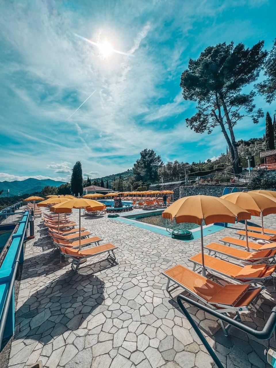 Camping C'Era Una Volta Hotel Villanova d'Albenga Buitenkant foto