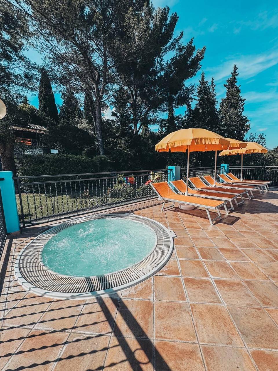 Camping C'Era Una Volta Hotel Villanova d'Albenga Buitenkant foto