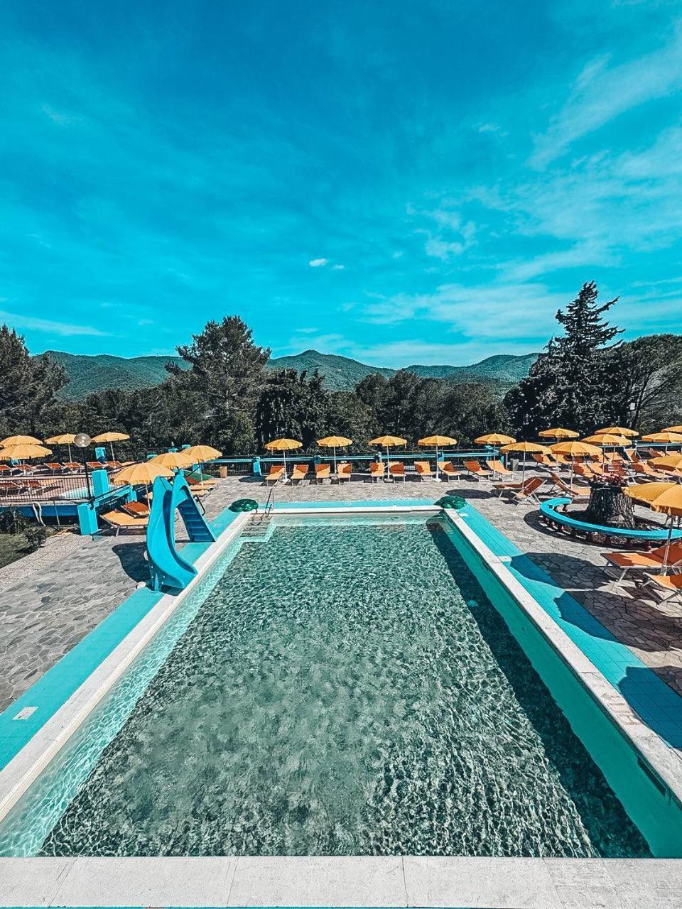 Camping C'Era Una Volta Hotel Villanova d'Albenga Buitenkant foto