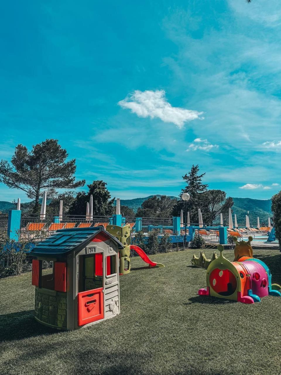 Camping C'Era Una Volta Hotel Villanova d'Albenga Buitenkant foto